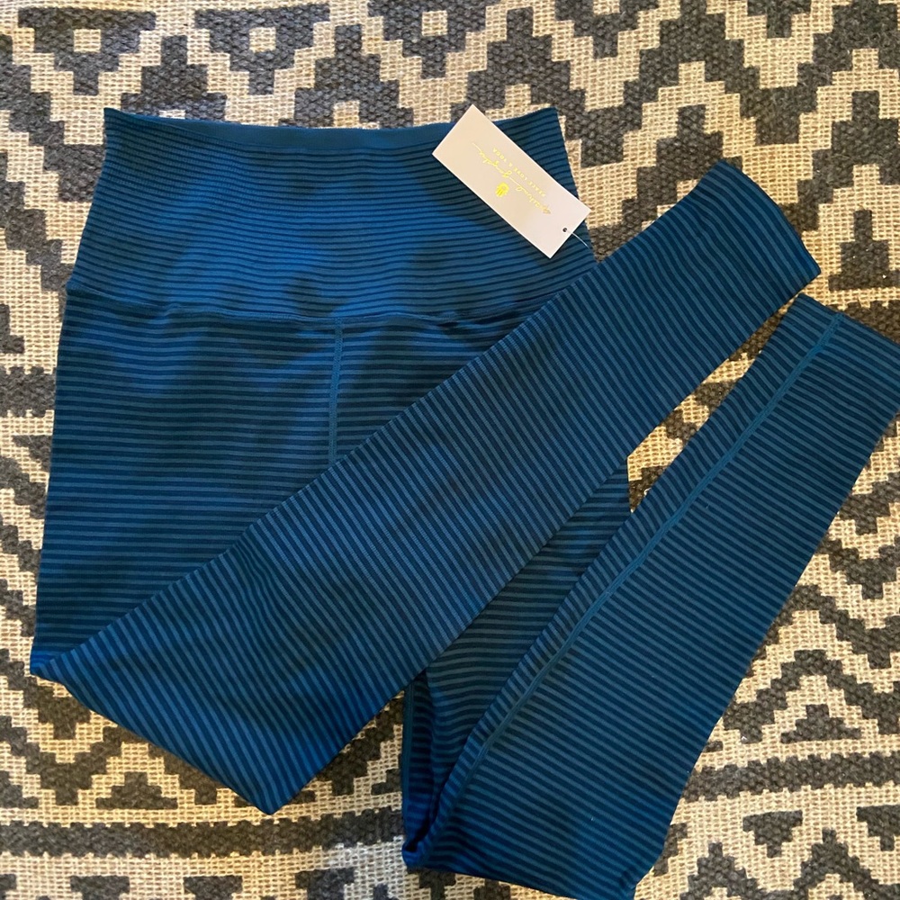Spiritual Gangster Leggings